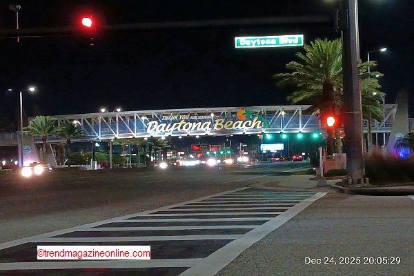 The Christmas Mansion Tours Deland Florida Regional Travel News